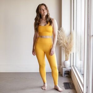 Girlfriend Collective Compressive High-Rise Legging Golden Glow Size XS